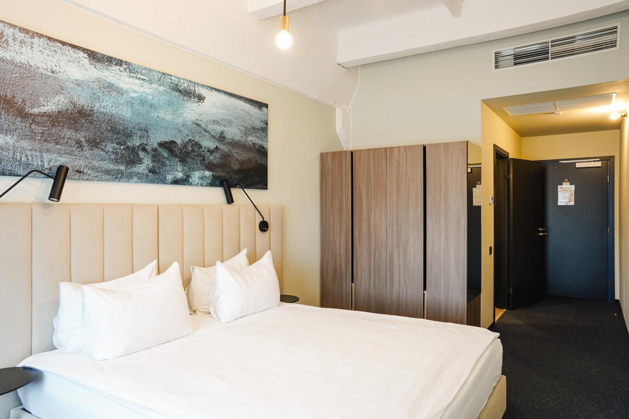 Hotel Loop 4*